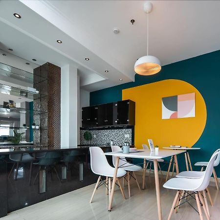 Cove Taman Aparthotel Jakarta Luaran gambar